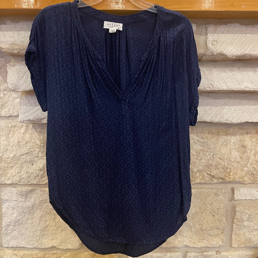 Velvet by Graham & Spencer Top